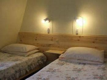 Belmont Hotel Рексем Экстерьер фото